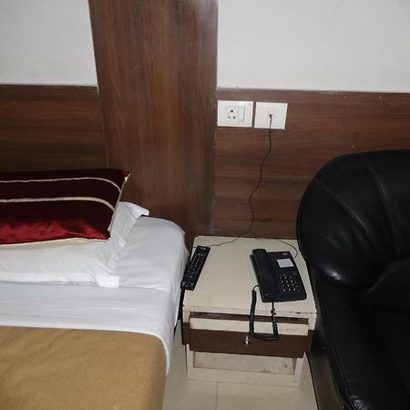 Hotel Miland Palace Bhubaneswar Exterior photo