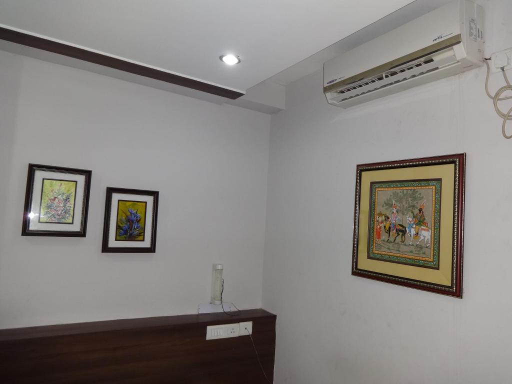 Hotel Miland Palace Bhubaneswar Exterior photo